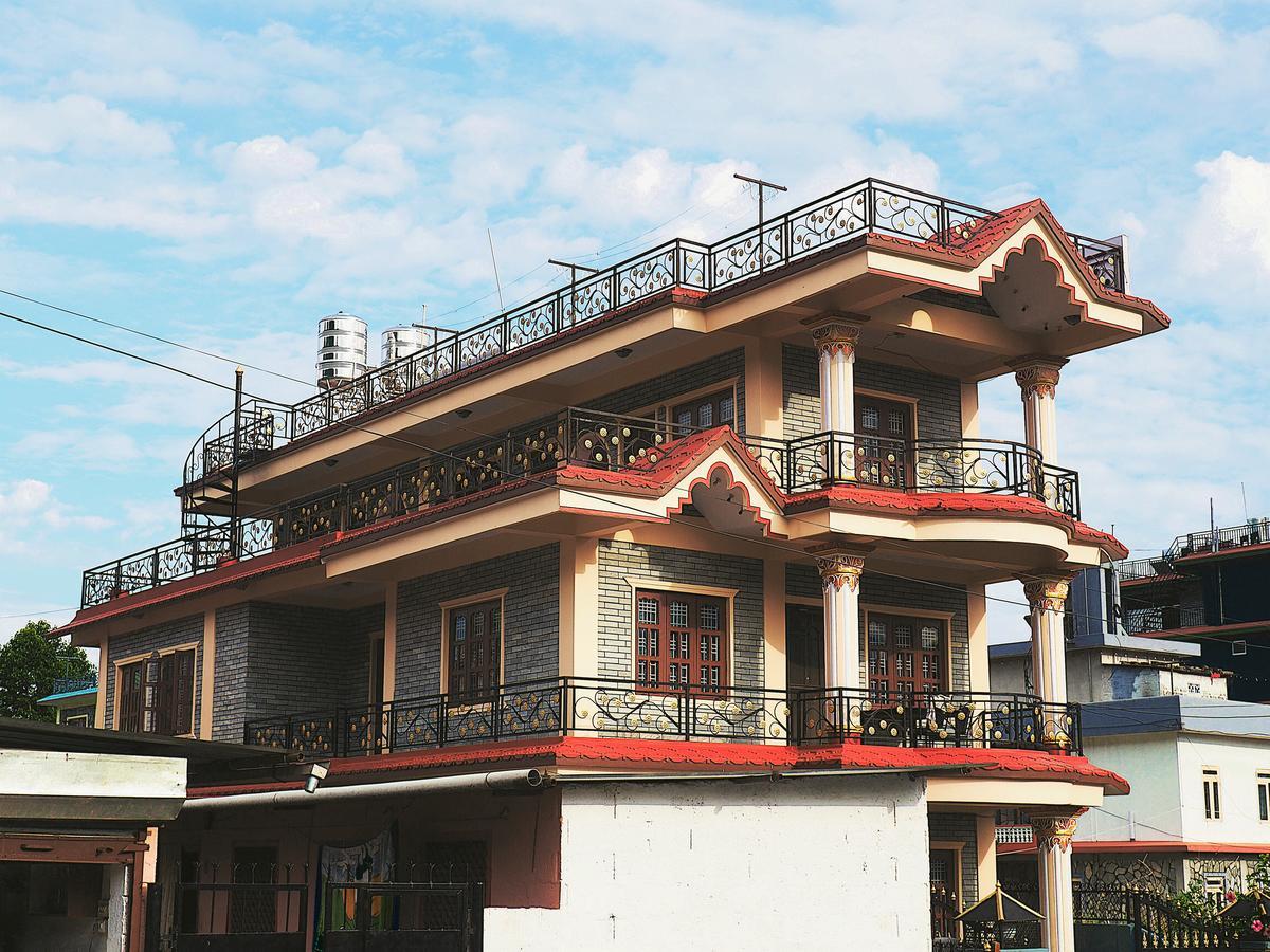 Aroma Tourist Hostel Pokhara Exterior photo